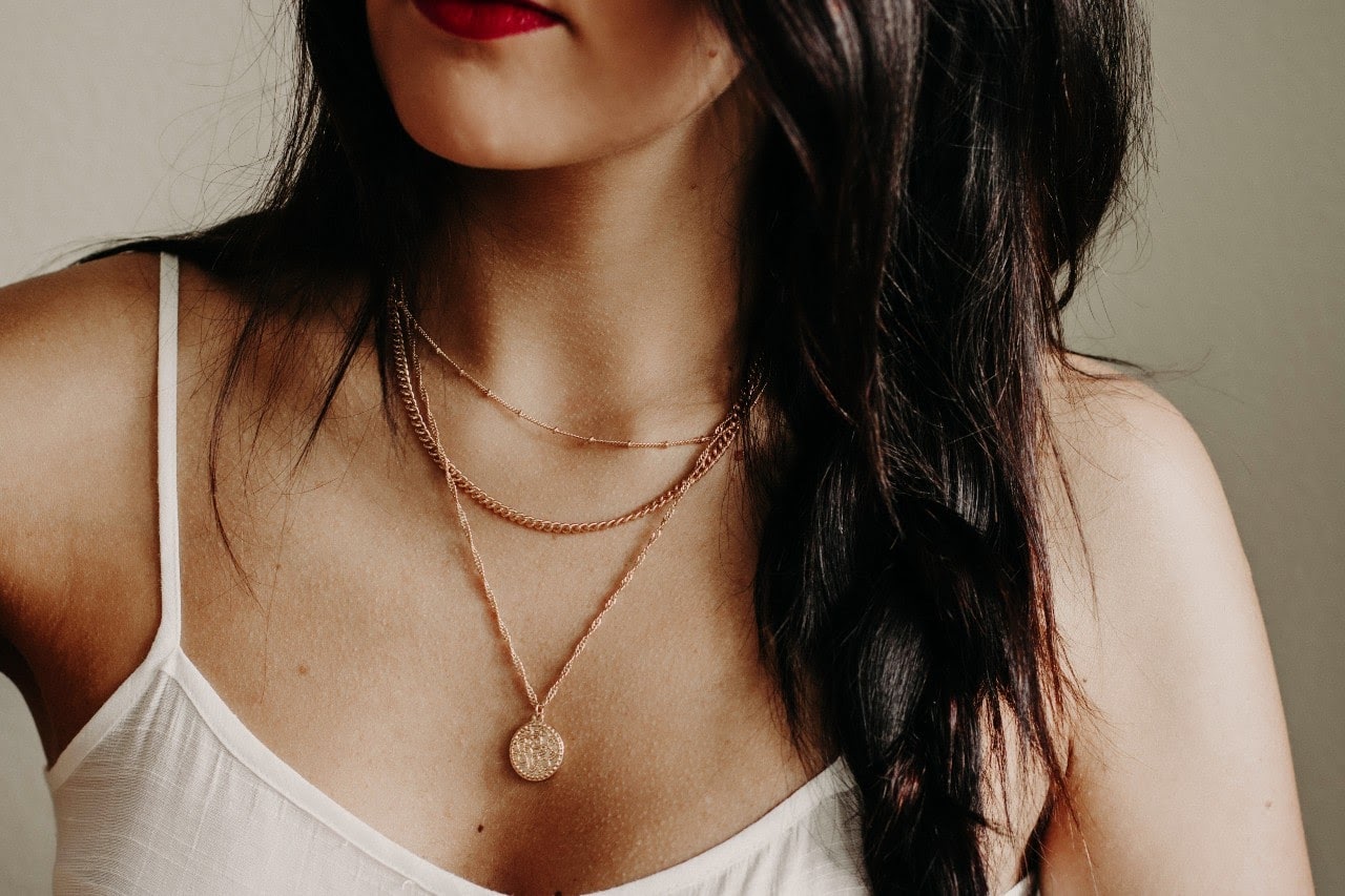 Look Impressive With Layering Necklaces